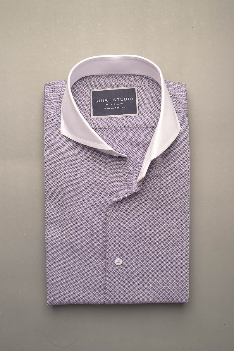 Purple Pattern In White Collar