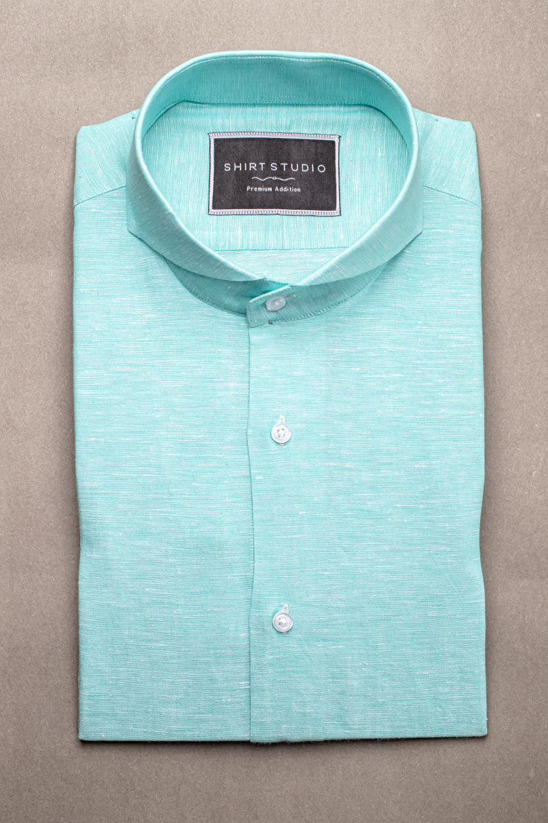 Linen In Cut Away collar